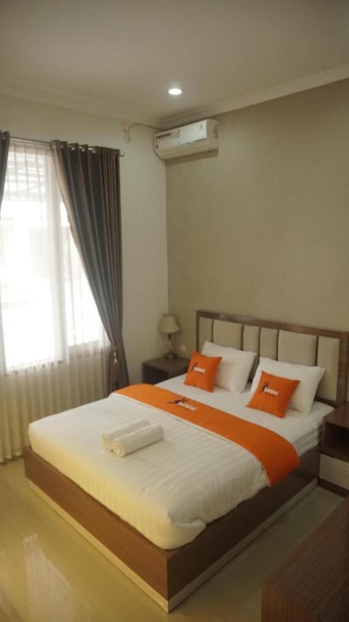 Kirana Residence By Sampai Coliving Yogyakarta Exteriör bild